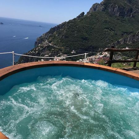 VILLA LA TAGLIATA spectacular jacuzzi hot tub amazing view&private parking garage Positano Exterior foto
