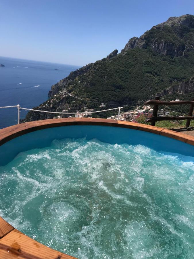 VILLA LA TAGLIATA spectacular jacuzzi hot tub amazing view&private parking garage Positano Exterior foto